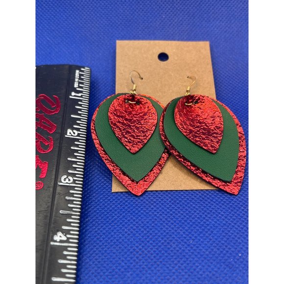 Red, green faux leather drop earrings - Picture 3 of 3